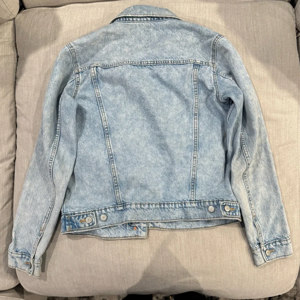 Jean Jacket - Picture 2 of 3